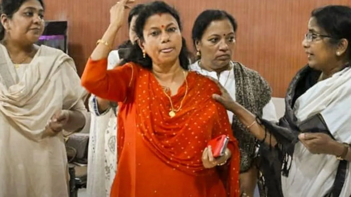 Kerala Leaders Protest Hindi-Only NCW Event, Sparking Fresh Language Politics Debate