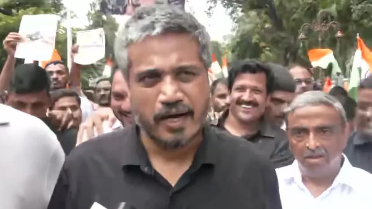Maharashtra MPSC Row Intensifies as Student Protests Grow, Rohit Pawar Targets Commission Chief